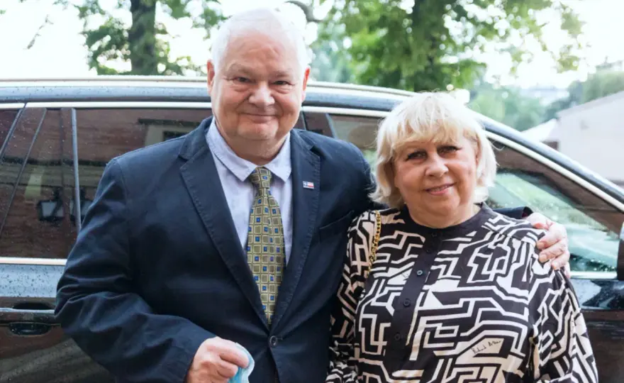 Kim jest żona Adama Glapińskiego: wszystko o Katarzynie Glapińskiej