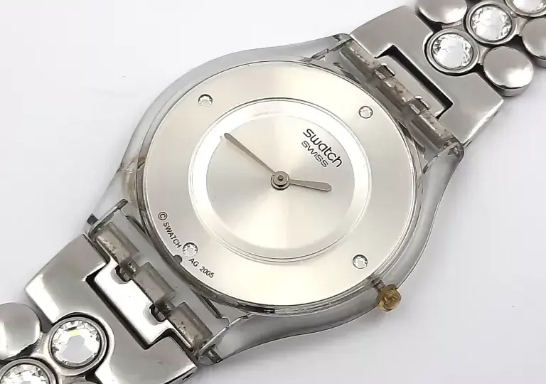 Zegarek damski Swatch srebrny - porównanie modeli i ceny