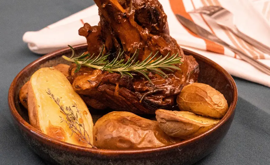 Souris d'agneau confite parfaite - Le secret d'une viande fondante