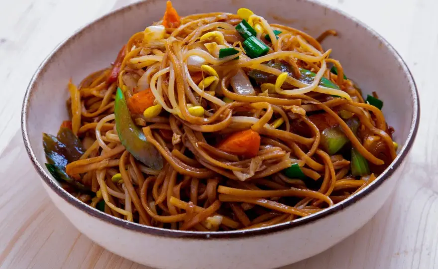 Chow Mein - Så får du perfekt textur hemma varje gång