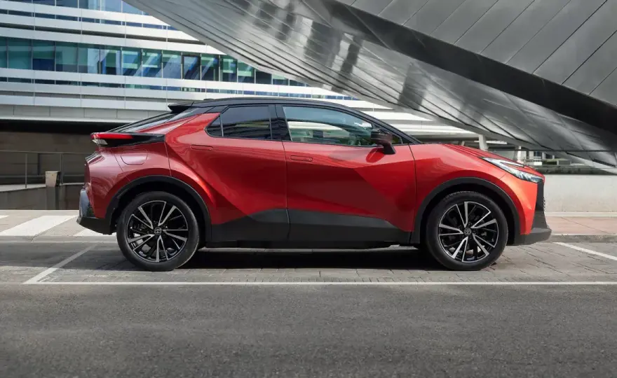 Toyota plug-in - Czy to auto dla Ciebie? Sprawdź!