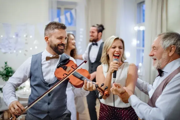 Ile kosztuje orkiestra na wesele? Poznaj ceny i czynniki