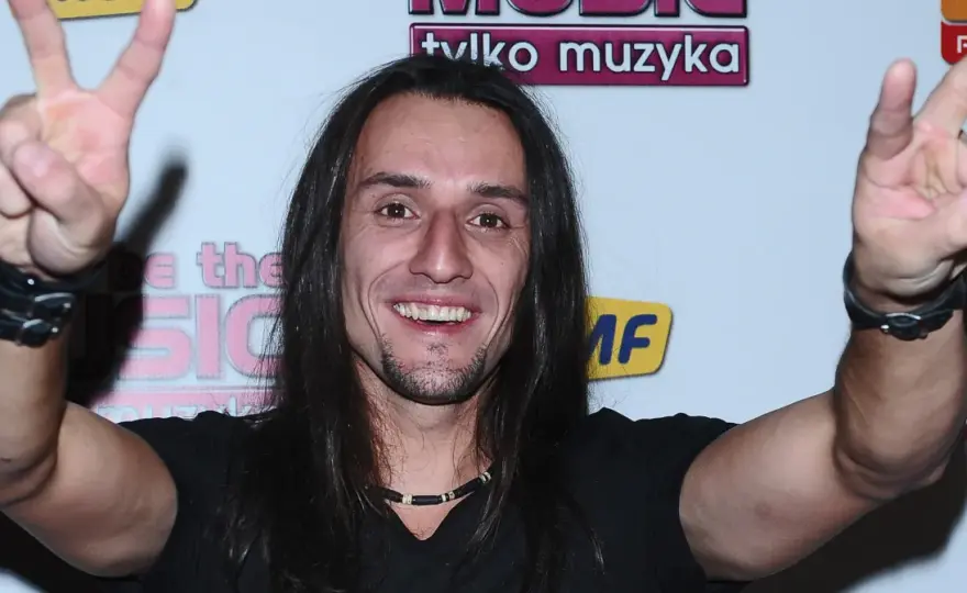 Tomasz Kowalski: Od "Must Be The Music" do dziś - historia!