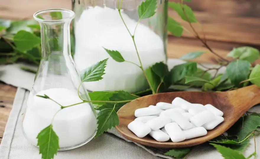Ksylitol a zdrowe zęby - Jak cukier brzozowy chroni przed próchnicą?