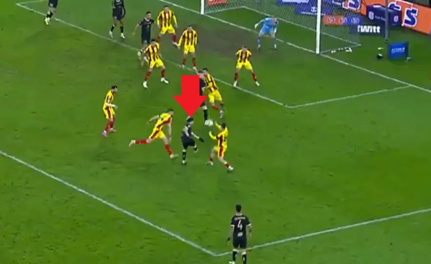 Pogoń - Korona 2:1 - Jak Pozo odwrócił losy meczu w 97'!