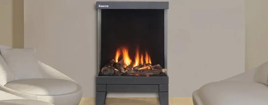 Jaki kominek do salonu 40m² wybrać? Porównanie typów, mocy i designu dla efektywnego ogrzewania