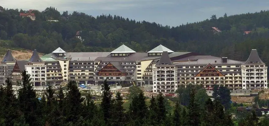 Hotel Gołębiewski Karpacz - Kiedy powstał i jakie miał trudności?