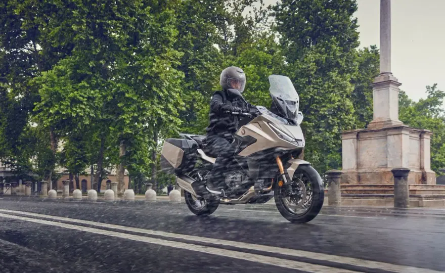 Cuántos kilómetros dura una moto 125 y qué mirar de verdad