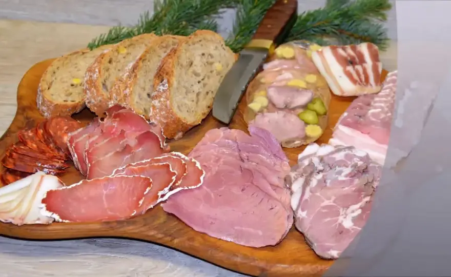 Kiełbasa gotowana - pyszny przepis i sekrety idealnej wędliny