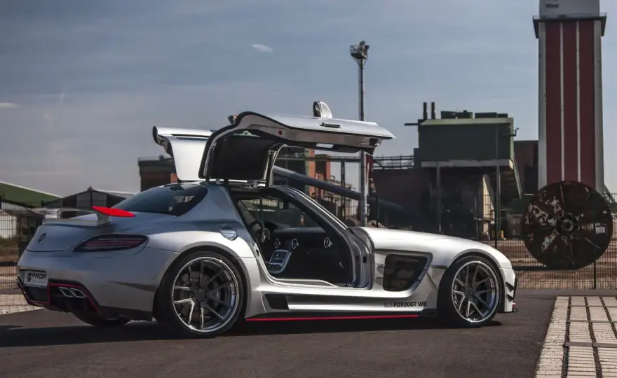 Mercedes-Benz SLS AMG - dlaczego wciąż budzi emocje?