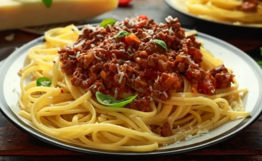 Sos do spaghetti Ani: Przepis na idealny smak!