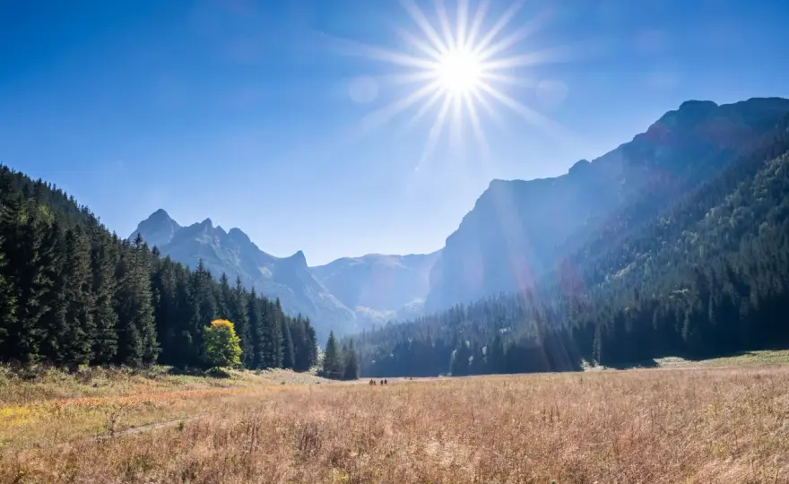 Parking Mała Łąka - Jak zaplanować start w Tatry bez stresu?