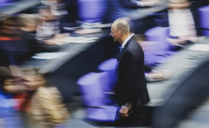 Wer darf Bundeskanzler werden? Voraussetzungen und Wahl im Bundestag