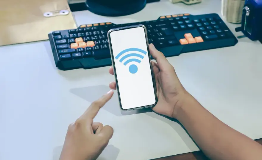 Jak sprawdzić częstotliwość Wi-Fi w telefonie (2,4, 5, 6 GHz)?
