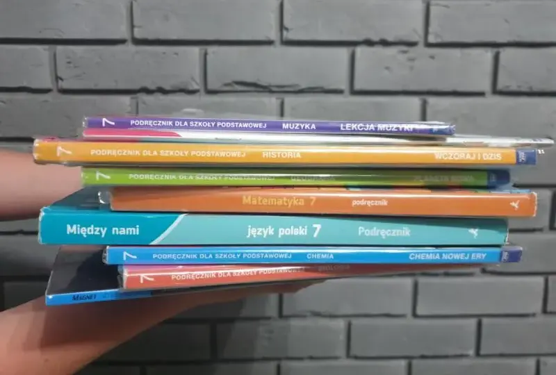 Czy można oddać książki do biblioteki? Zasady, terminy i konsekwencje zwrotu