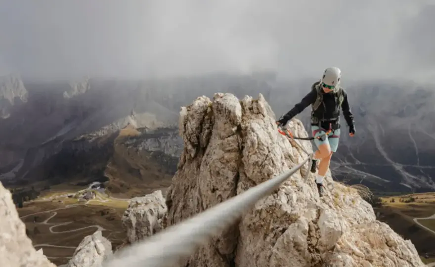 Via ferrata dla początkujących - Przewodnik po żelaznych perciach