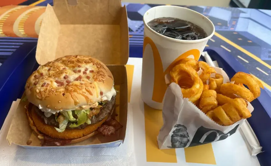 Burger Drwala z Chrzanem - Jak zrobić idealną kanapkę?