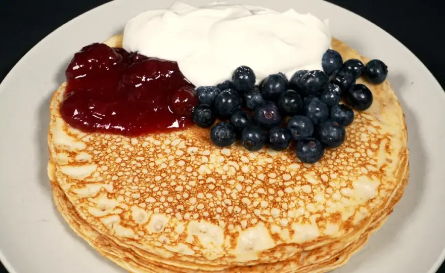 Glutenfria pannkakor som blir mjuka och håller ihop