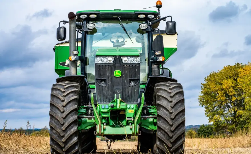 Prawo jazdy kat. T: Koszt 2800-4000+ zł? Pełny poradnik