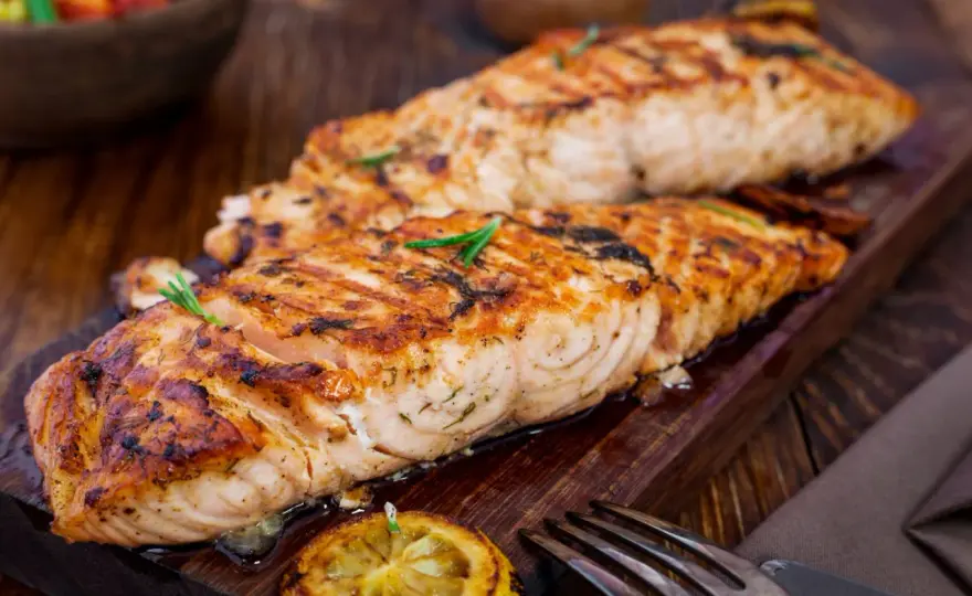 Grillad fisk som blir saftig - välj rätt råvara och värme