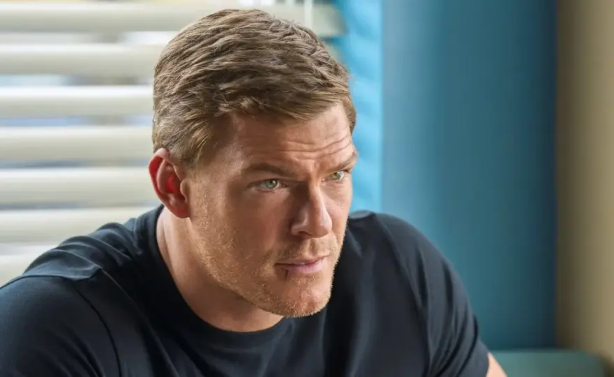 Zmiany w obsadzie w 2. sezonie Reachera: co mówi Alan Ritchson