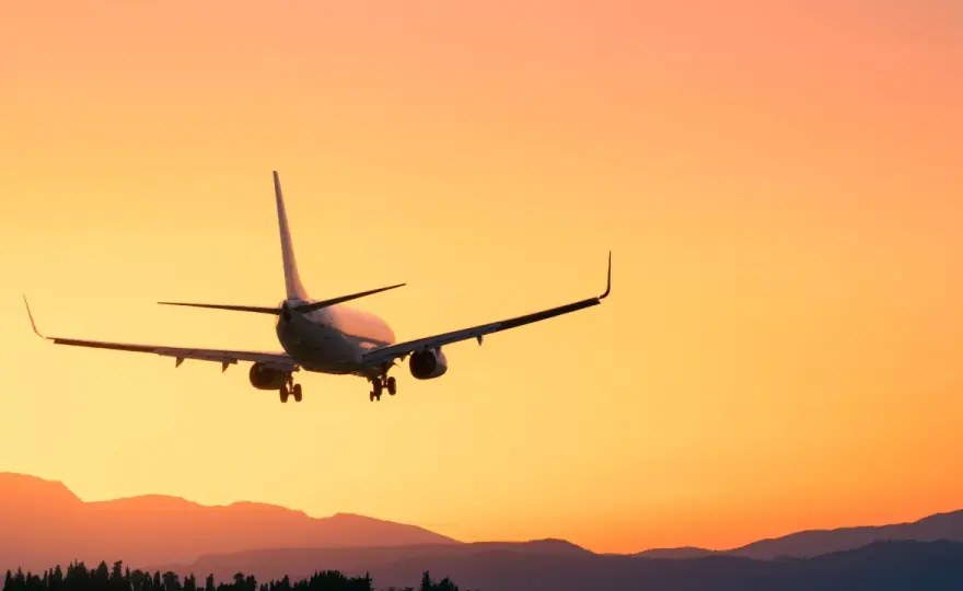 Wie viel eher am Flughafen sein? Die Faustregel für entspanntes Reisen