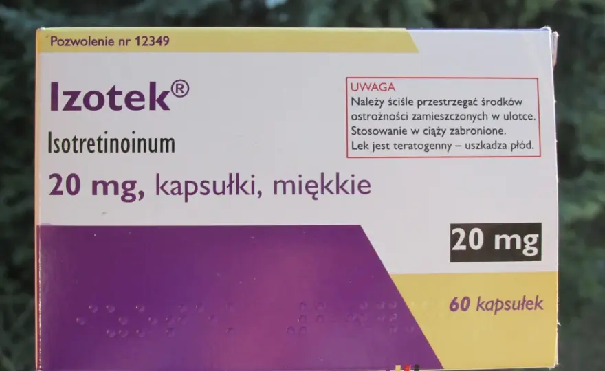 Izotek - lek na trądzik? Kiedy warto, jak działa, co musisz wiedzieć.
