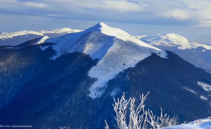 Bieszczady zimą - szlaki, sprzęt i zasady bezpiecznej wyprawy