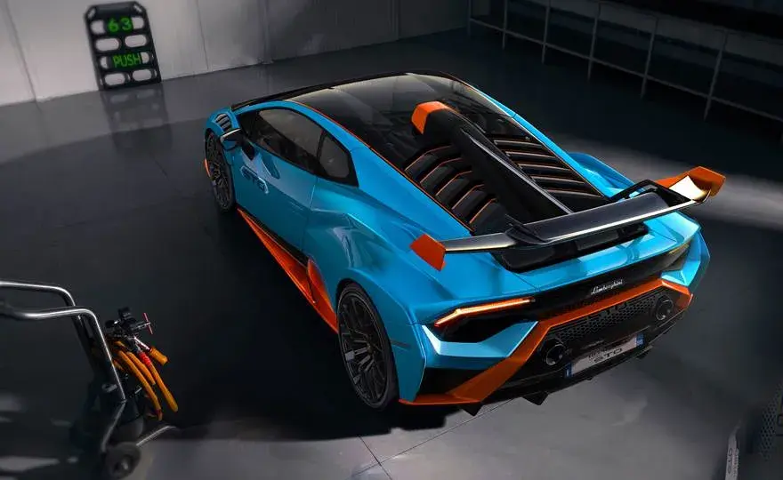 Ile jedzie Lamborghini Huracan? Odkryj jego niesamowite osiągi