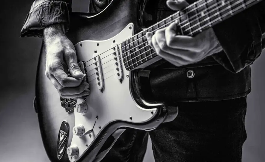 Gitara elektryczna - jaką markę wybrać? Przewodnik 2024