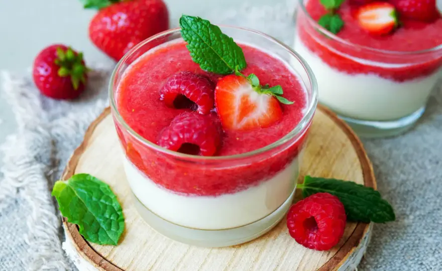 Joghurt im Glas - schnelle Desserts, perfekt geschichtet