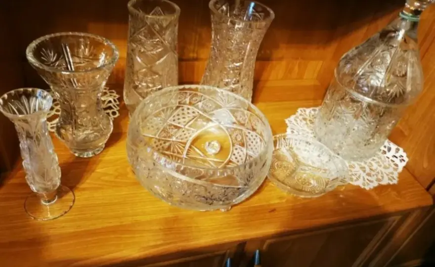 Czy kryształy są modne? Odkryj ich wartość i trendy w designie