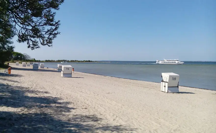 Schaprode Strand Rügen - Dein Guide für Familien & Hiddensee