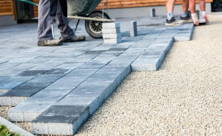 Beton pod kostkę brukową - podjazd bez kolein i osiadań