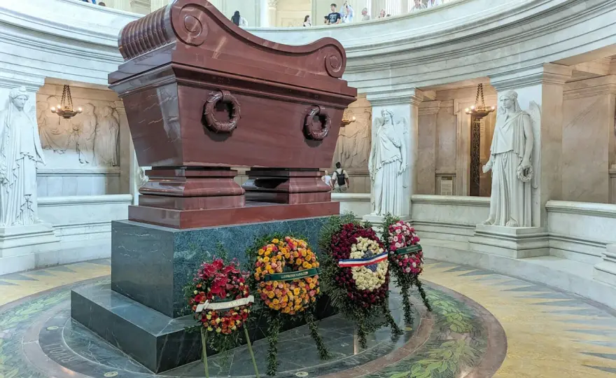 Sarkofag Napoleona - więcej niż grób. Tajemnice Dôme des Invalides