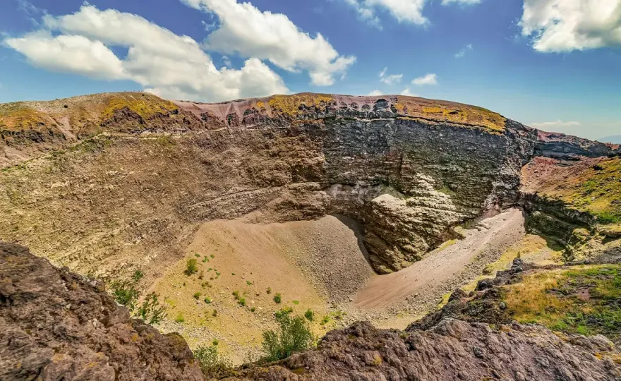 Vesuvio - Guida completa al cratere: cosa vedere e come salire
