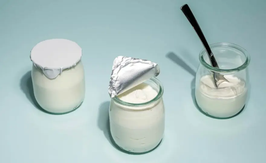 Så lyckas du med hemmagjord yoghurt som blir fast och mild