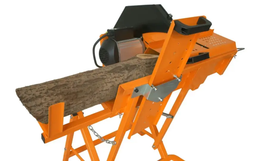 Spessart Woody 701 - was die Wippkreissäge beim Brennholz leistet