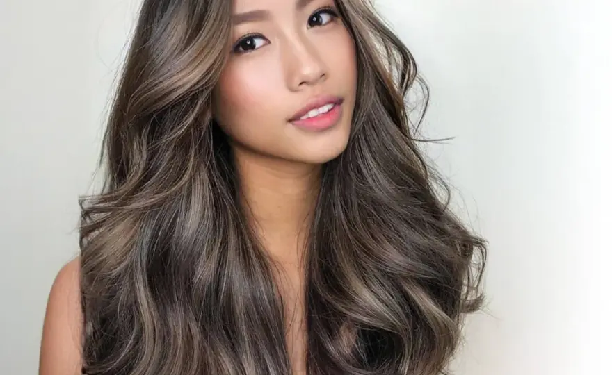 Cómo devolver brillo al cabello teñido sin arrastrar el color