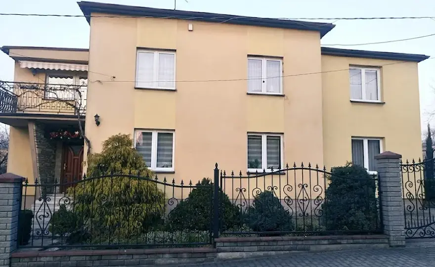 Jak odnowić elewację domu z lat 80: 5 sprawdzonych metod modernizacji