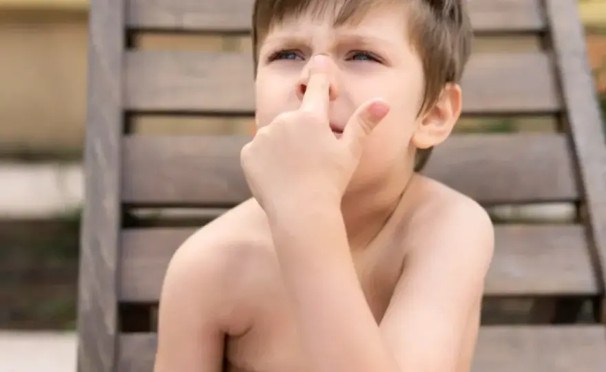 Mi hijo se come los mocos - ¿Normal o problema?