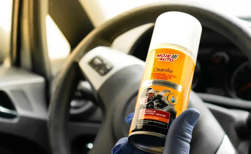 Czyszczenie klimatyzacji - Kiedy spray nie wystarczy?
