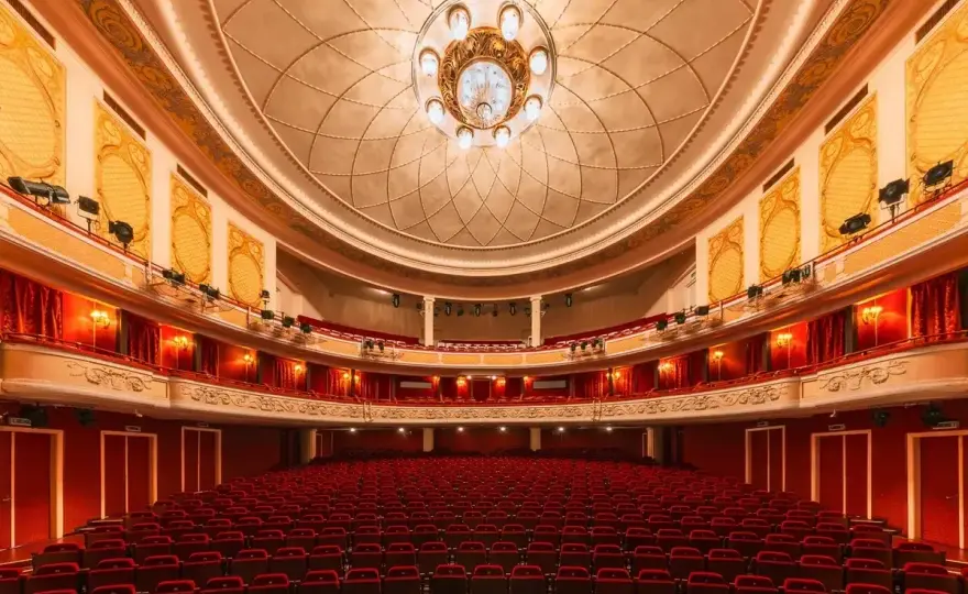 Performans w teatrze - Co to jest i jak go rozumieć?