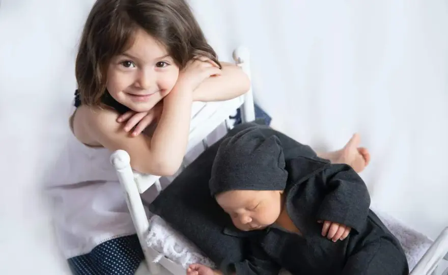 Rabietas por un hermano - ¿Celos o adaptación? Guía para padres