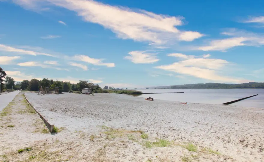 Strand Lietzow Rügen - Ruhiger Boddenstrand für Familien?