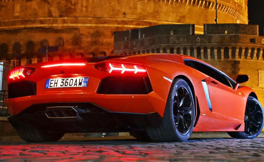 Ile kosztuje lamborghini aventador? Sprawdź ceny używanych modeli