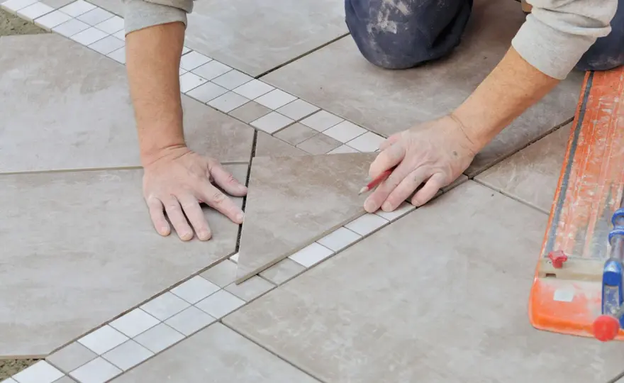 Carrelage au sol - Réussir sa pose en rénovation intérieure