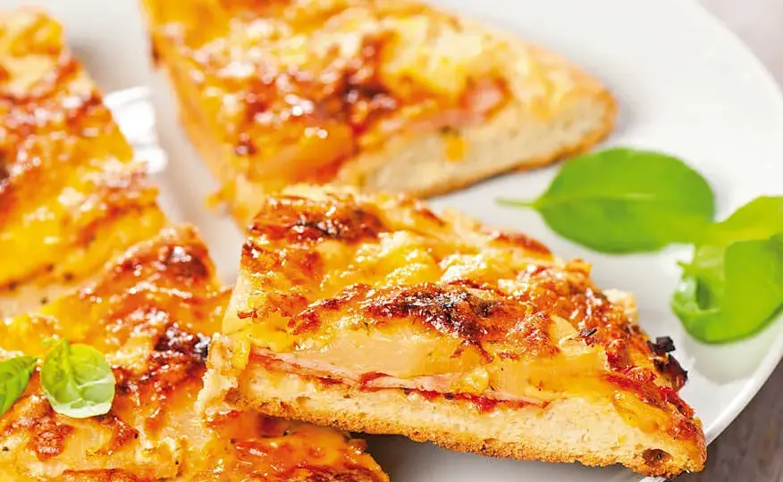 Pizza hawajska z czym jest - poznaj składniki i ciekawe dodatki