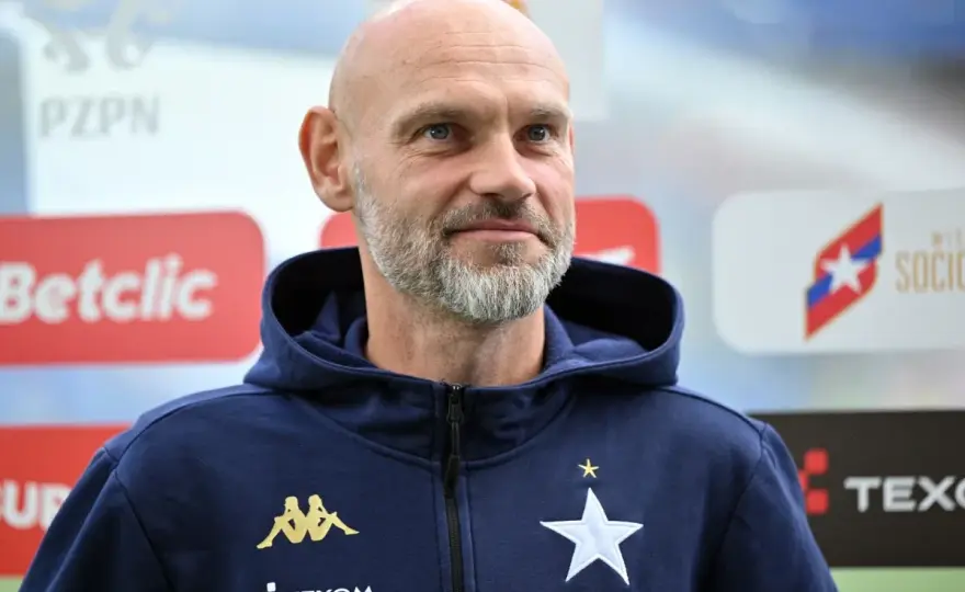 Trener Wisły Kraków Mariusz Jop - Jak zmienia grę Białej Gwiazdy?