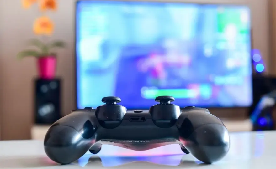 Jak podłączyć pada PS4 do PC - Bluetooth, kabel i Steam